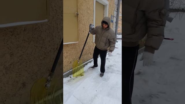 Лопата из поликарбоната для уборки снега с полимерным покрытием черенка поле1.рф смотреть онлайн