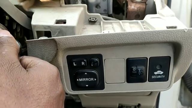 TOYOTA COROLLA SECURITY SYSTEM IMO LIGHT FLASHING смотреть онлайн