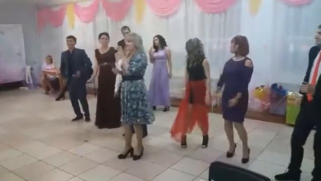 Поздравление на свадьбе от друзей "Ты кто такой давай до свидания" смотреть всем. смотреть онлайн