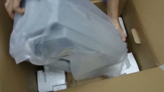 EPSON LQ 690 DOT MATRIX PRINTER : UNBOXING VIDEO смотреть онлайн