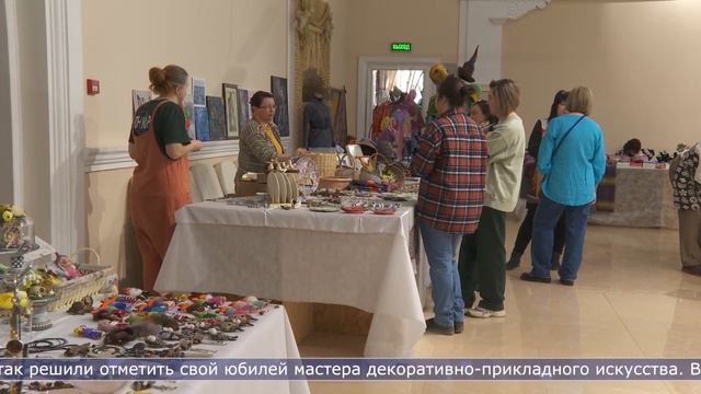 19.04.2022 Украшать пасхальные яйца научили сахалинцев смотреть онлайн