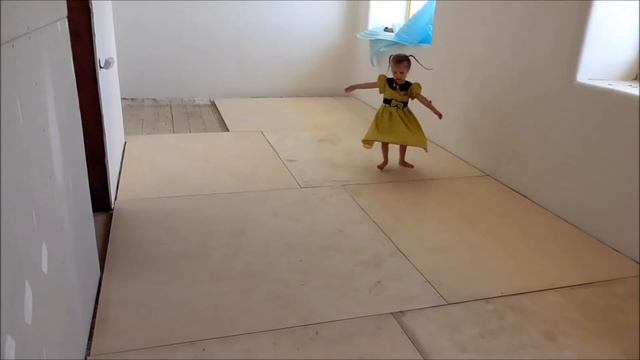 РАДУЖНЫЙ ПОЛ СВОИМИ РУКАМИ// СПАЛЬНЯ ДОЧКИ, КАК ЭТО БЫЛО // Ах - жизнь! смотреть онлайн