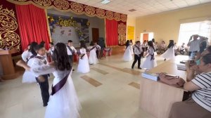 Тыныштық Ақнұр “Қоштасу вальсі” 4 сынып