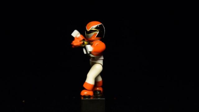 Видео обзор: Mega Bloks | Могучие рейнджеры: Мегасила | Power Rangers: Megaforce | 1 серия | 5636