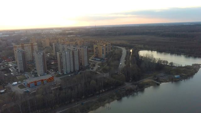 первый полет 18.04.2019. Hubsan Zino H117S. смотреть онлайн