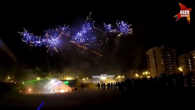 Крутое лазерное шоу и салют в Уфе смотреть онлайн