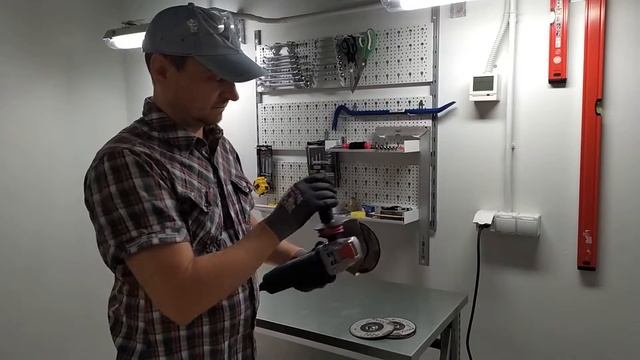 Тест болгарки Bosch с системой крепления Х-Lock смотреть онлайн