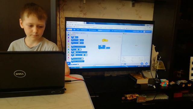 Incredible Scratch Рисуем квадрат смотреть онлайн