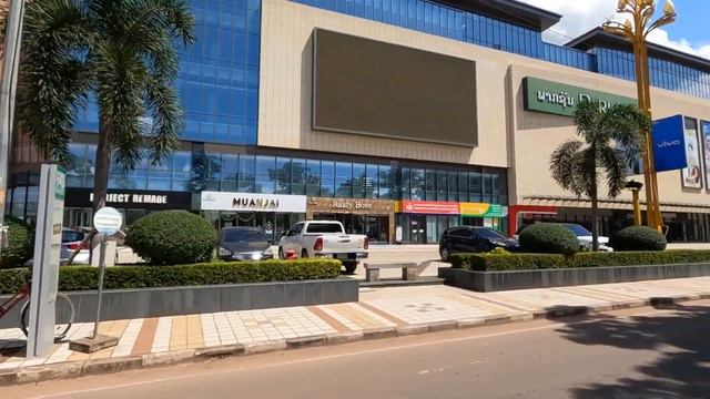 Как выглядит столица Лаоса в центре города в 2021! Жизнь во Вьентьяне смотреть онлайн