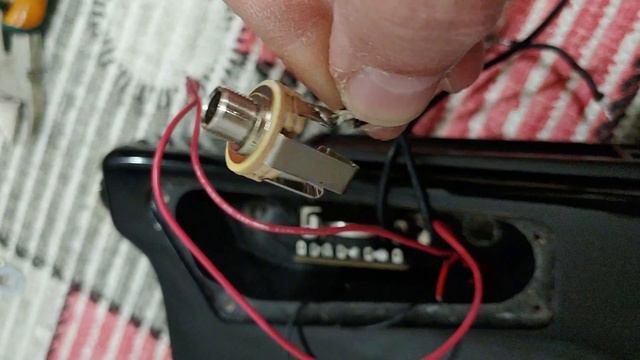 EMG Active into Spirit by Steinberger GT-Pro Deluxe смотреть онлайн