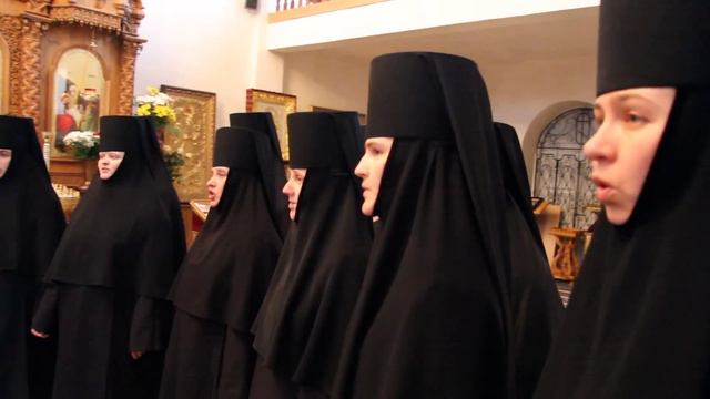 "ХРИСТОС ВОСКРЕСЕ!" Хор сестер монастыря с.Городок смотреть онлайн