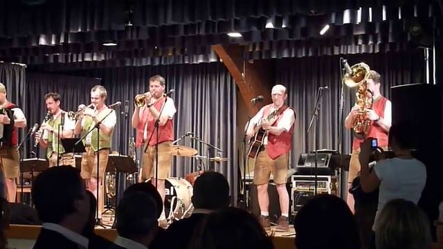 Oberkrainer All Stars - Fest im Walde (Dolenjska vabi) смотреть онлайн