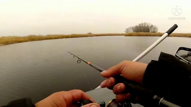 Рыбалка в Саратове. Погода преподносит подарки. Плюс неожиданный улов. (18.11.2021.г.) смотреть онлайн