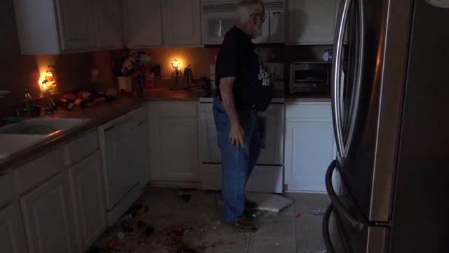 ANGRY GRANDPA DESTROYS PICKLEBOY'S KITCHEN!