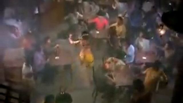 Tu Mungla Mungla Main Good Ki Dali смотреть онлайн