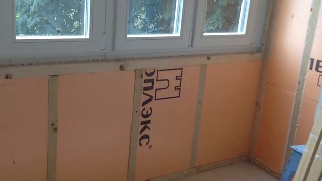 Утепление и отделка лоджии/балкона вагонкой. Warming and finishing of the loggia with clapboard смотреть онлайн