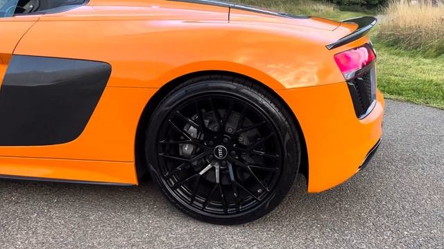 Audi R8 V10 Plus Spyder.. (Huge spec Audi warranty) смотреть онлайн