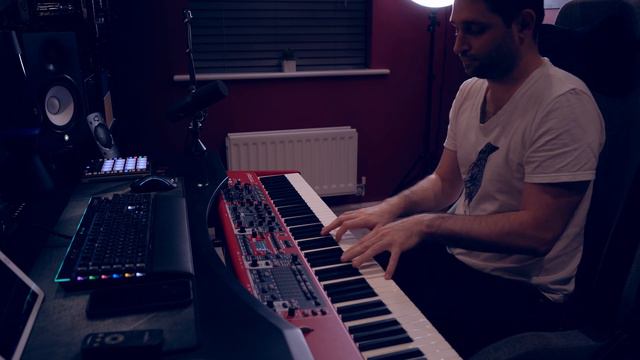 Catching a Vibe on the Nord Stage 3 смотреть онлайн