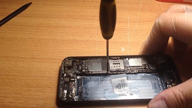 iPhone 5 Water Damage Repair смотреть онлайн