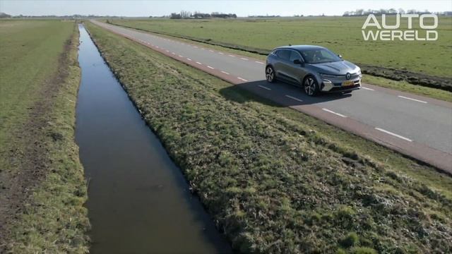 Zo doordacht is de Renault Mégane E-Tech electric (2023) review met Allard Kalff | RTL Autowereld смотреть онлайн