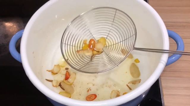 ТЕПЕРЬ ГОТОВЛЮ ТОЛЬКО ТАК!!! ТАЙСКИЙ СУП ТОМ ЯМ С КРЕВЕТКАМИ! смотреть онлайн