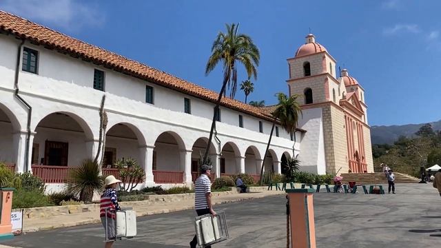 США ВЛОГ Едем в Санта Барбару Знаменитое место Жив ли Сиси Кэпвелл? смотреть онлайн