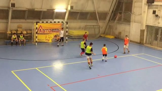 The dribbling/8 years old player roll out has 12 years old players/ 100% MOTIVATION смотреть онлайн