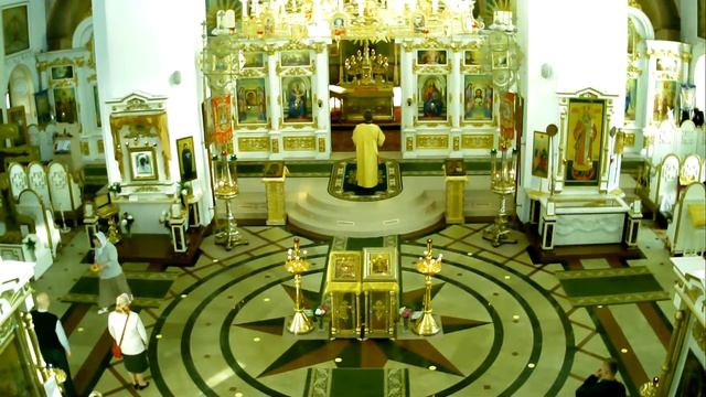 Божественная Литургия Всех святых, в земле Русской просиявших смотреть онлайн