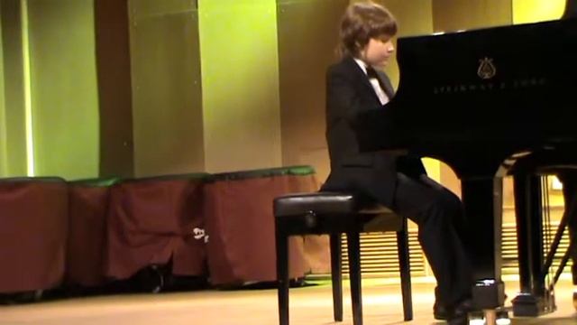 Алёша Сизонов открывает отчётный концерт Гнесинки смотреть онлайн