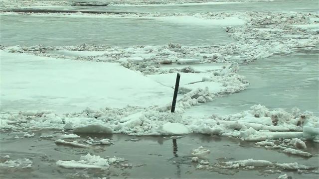 Ледоход на р.Чулым 2017, г. Асино, Томская область смотреть онлайн