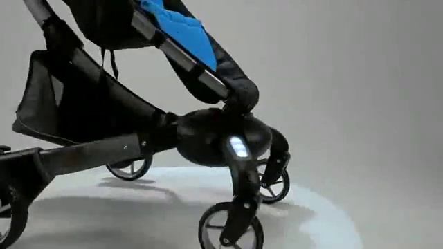 4 Moms Origami Power Folding Stroller смотреть онлайн