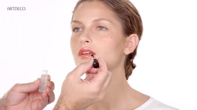 Makeup Tips: How to use Magic Fix // ARTDECO смотреть онлайн