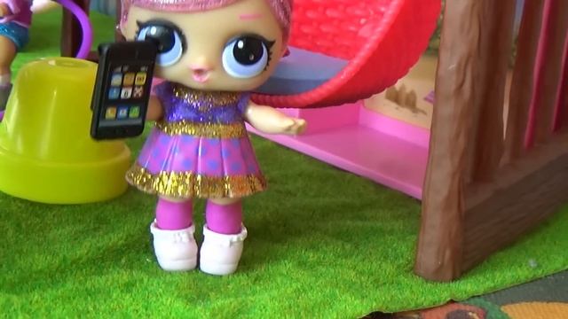 КУКЛЫ ЛОЛ СЮРПРИЗ МУЛЬТИК! ЗАМЕРЗЛИ В ХОЛОДИЛЬНИКЕ #lolsurprise #doll #лол смотреть онлайн