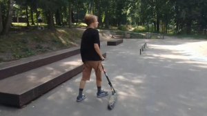 ТОП 10 СТРИТ ТРЮКОВ для новичка на трюковом самокате