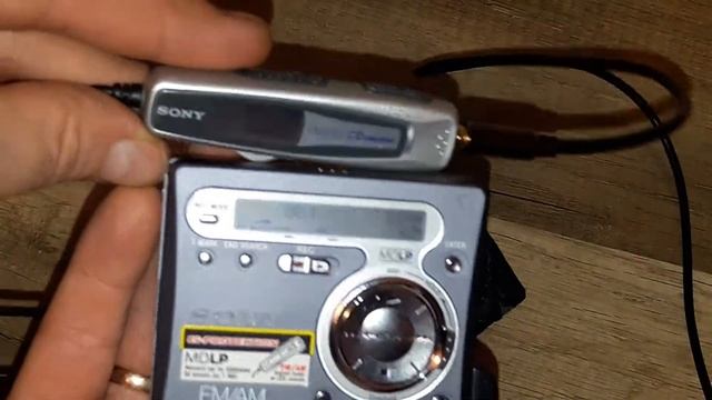 Sony MZ-G750 смотреть онлайн