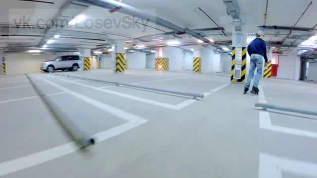 Роллеры в паркинге, не повторять! опасно! смотреть онлайн