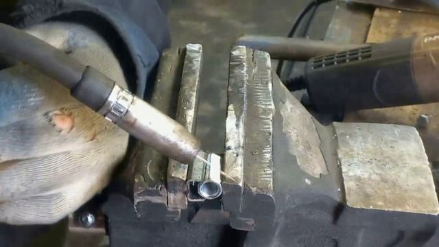 Точные резы на стойке для болгарки.