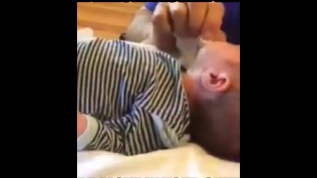 Baby in Anguish During Circumcision смотреть онлайн