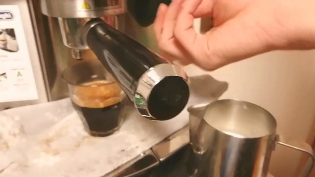 Delonghi EC860M | QUICKEST SEMI AUTO!! |TOKYO BARISTA REVIEW of ESPRESSO MACHINES смотреть онлайн