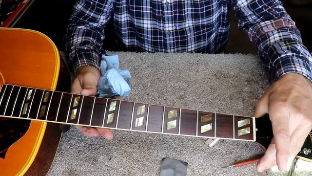571 RSW Perfect Enough For Me! - Drastic Sound Improvement On A Gibson Country Western Guitar смотреть онлайн
