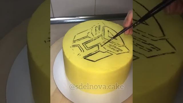 Рисунок на торте по крем-чизу. Перенос рисунка на торт. Роспись торта красками по крем-чизу на масл смотреть онлайн