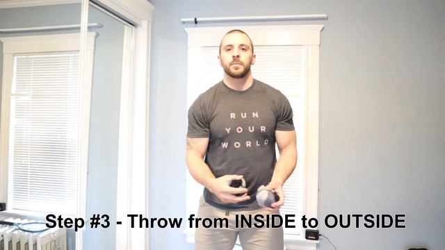 Juggling - How to Juggle Two Balls, One Hand смотреть онлайн