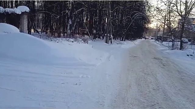 Ура! У нас начинаются зимние каникулы!!! ??? смотреть онлайн