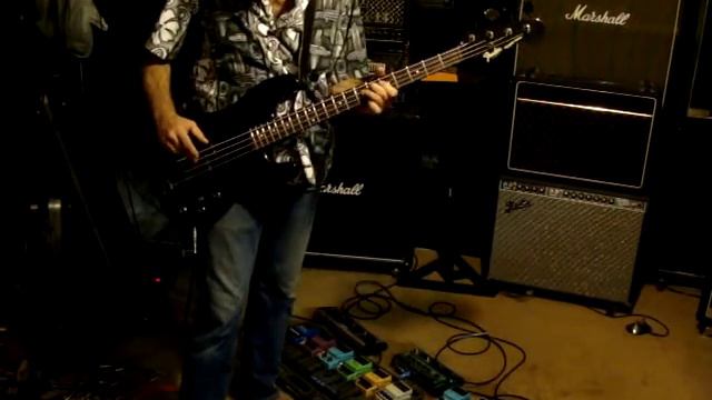 1985 Fender Jazz Bass Special Japan смотреть онлайн