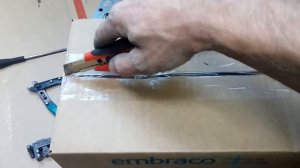 Замена компрессора Embraco Aspera NEU2168GK на холодильной витрине.