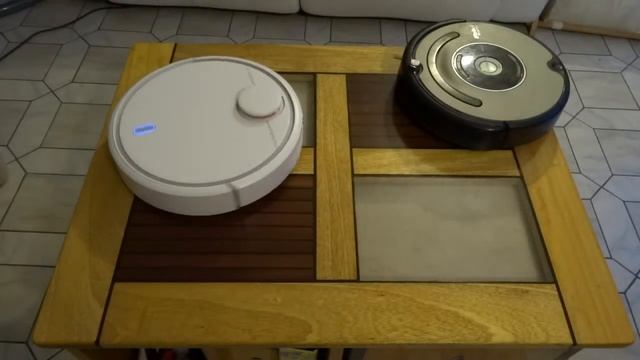 Test Aspirateur robot Xiaomi Mi Robot Vacuum, partie 2 Capteurs antichute et niveau de bruit vs Roo смотреть онлайн
