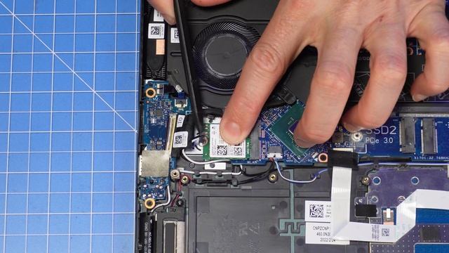 Watch This Before Upgrading OR Repairing Your Motherboard | Dell Inspiron 7610 смотреть онлайн