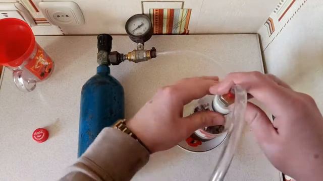 Что получится если загазировать молоко, компот и чай