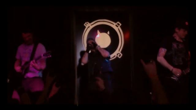 Артур Беркут и Revival - Крещение Огнем (Live in Rock Bar) смотреть онлайн