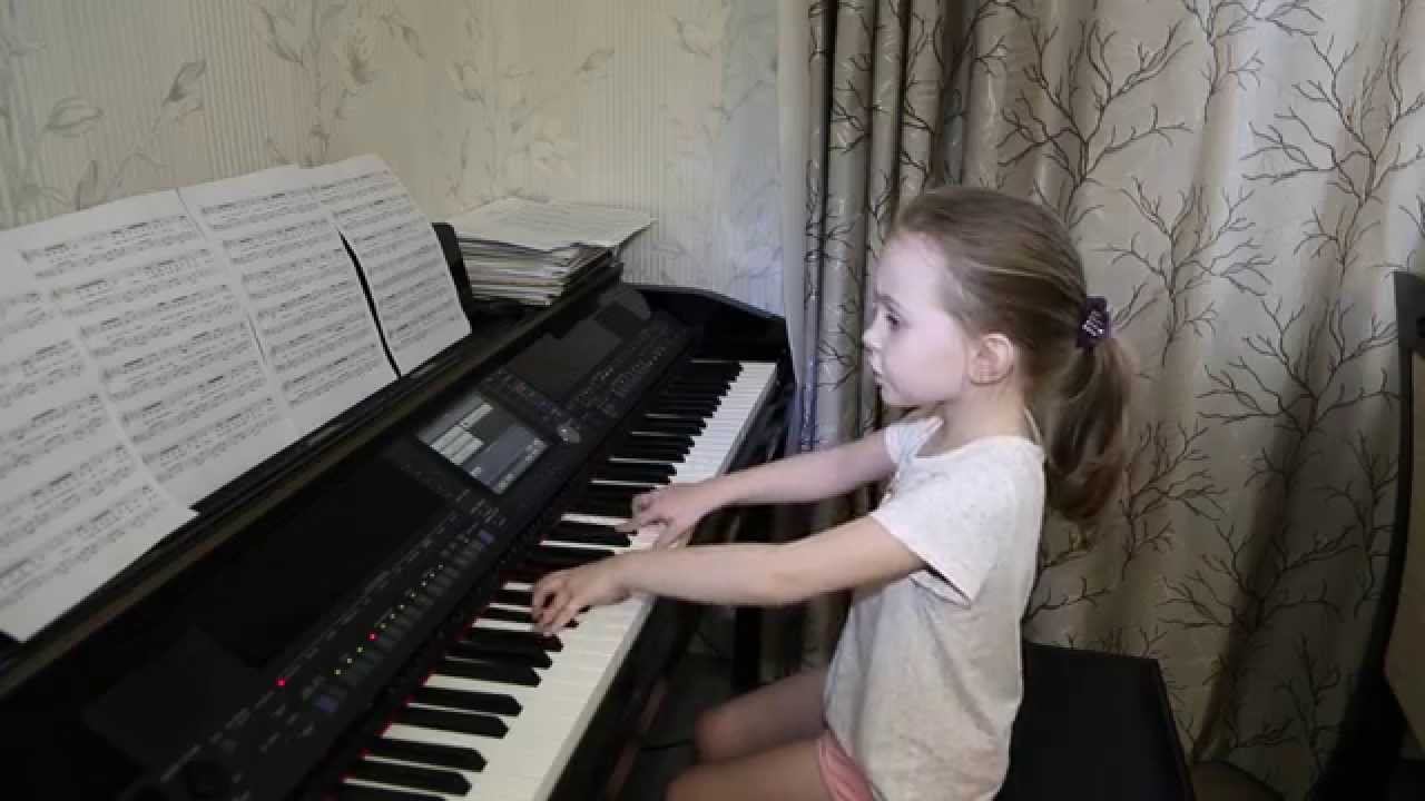 СНЕГ (Ф. Киркоров). Виктория Викторовна 6 лет. Дети поют. смотреть онлайн